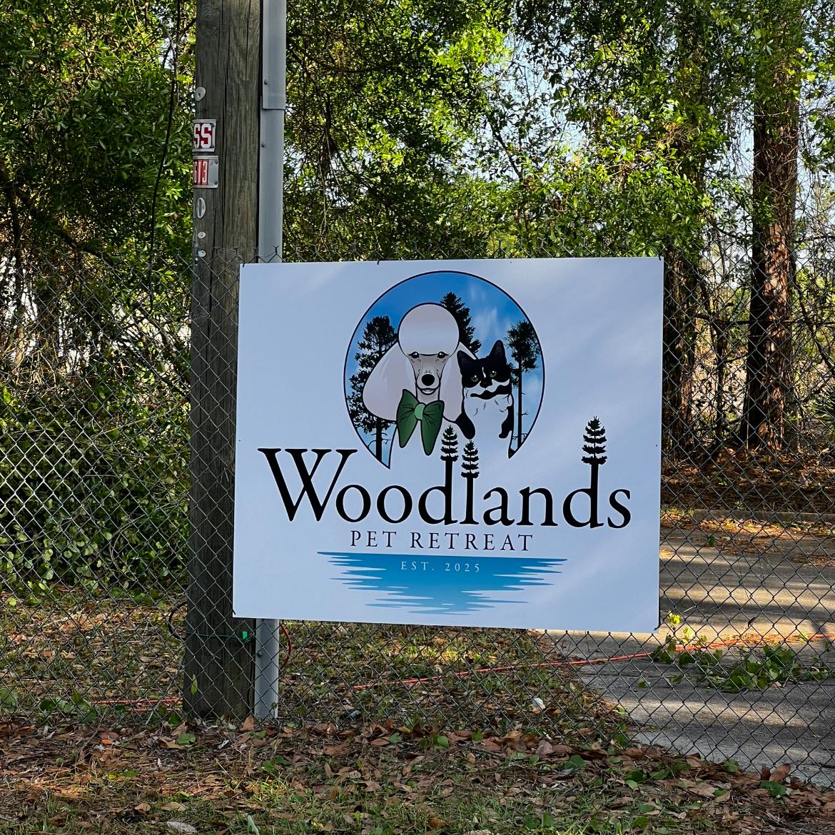Woodlands Pet Retreat entrance sign